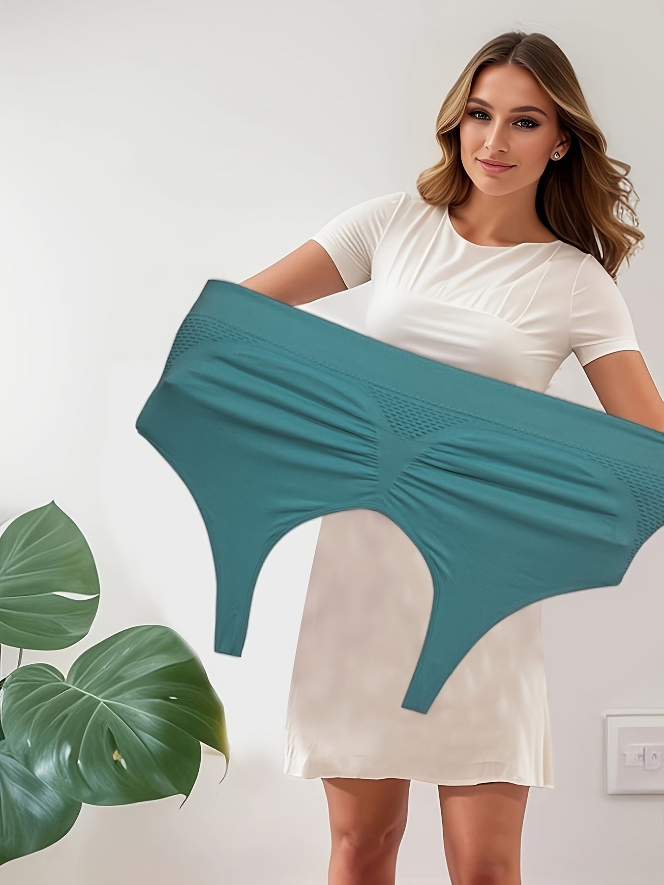 Women's Plus Size Seamless Wireless Sports Bra with Breathable Mesh