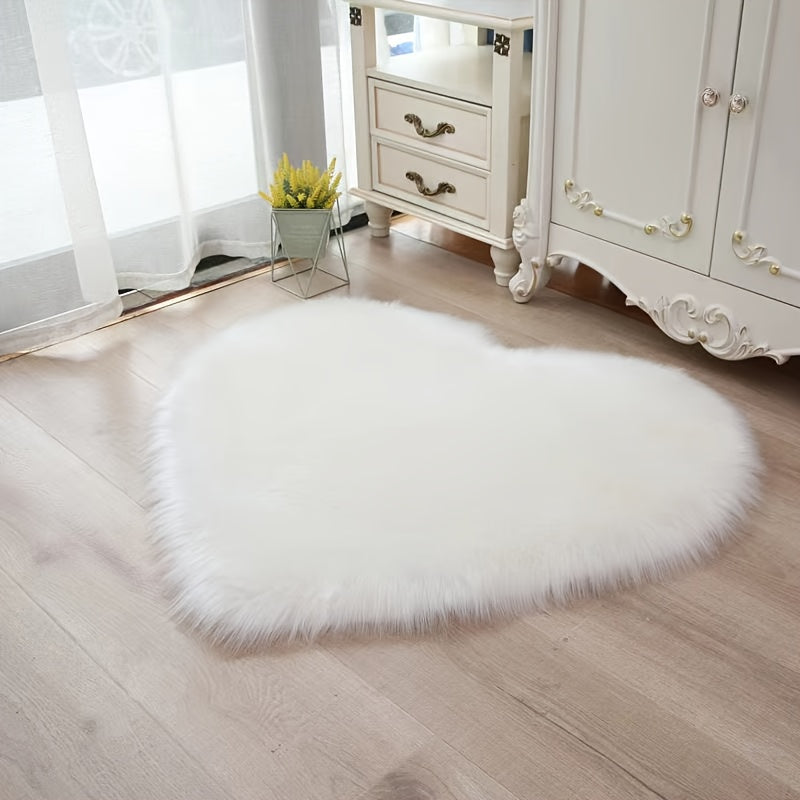 Heart-Shaped Shag Area Rug, Plush Fuzzy Rectangle Carpet, Non-Slip Bedroom Decor