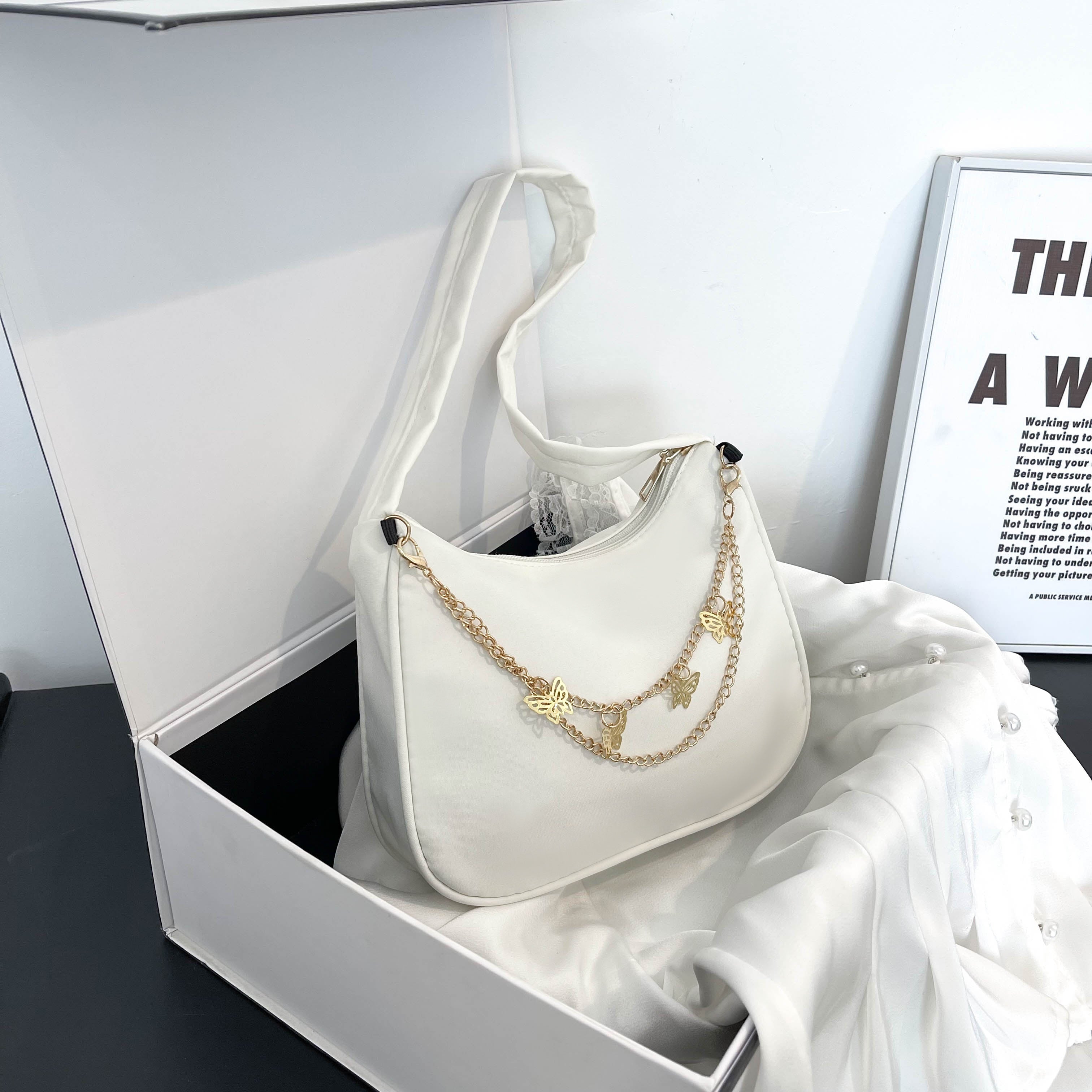 Bolso de hombro de poliéster con cierre de cremallera de cadena de mariposa para vacaciones y fiesta