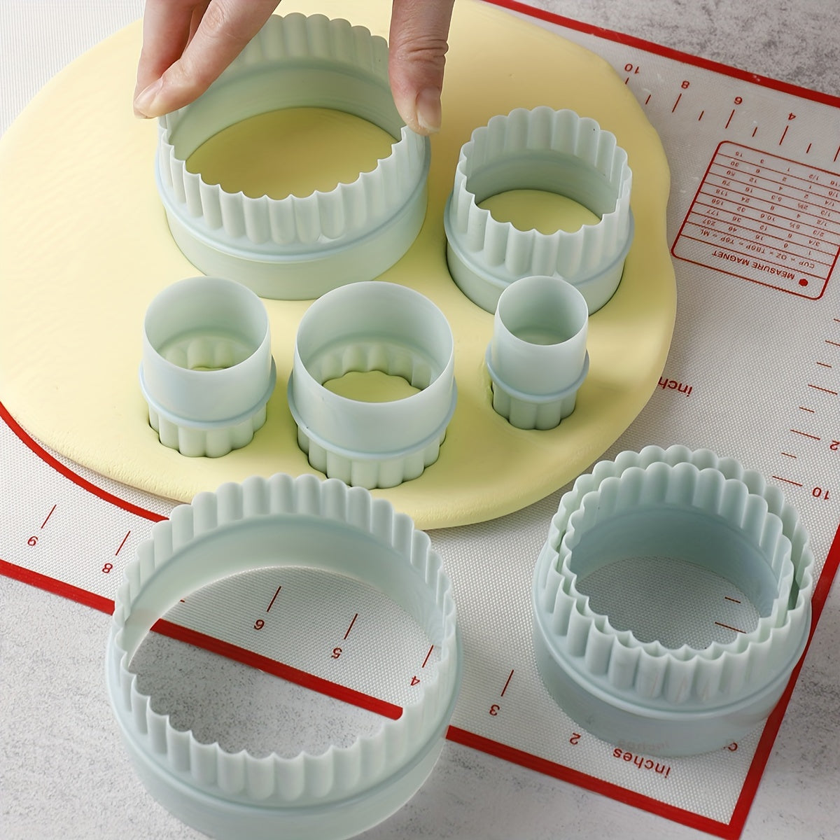Set of 8 Floral Cookie Cutters Double-Sided Plastic Molds for Baking Fondant Vegetables