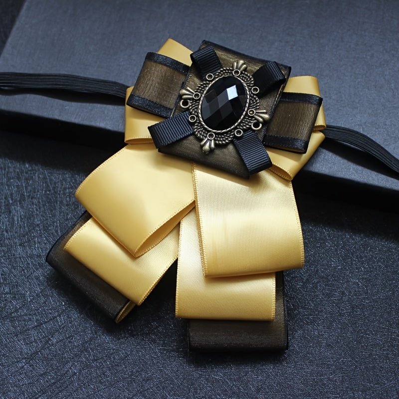 Erkaklar uchun ikki qatlamli rasmiy kostyum, gulli yaka va kamon bilan, to'y va banket uchun