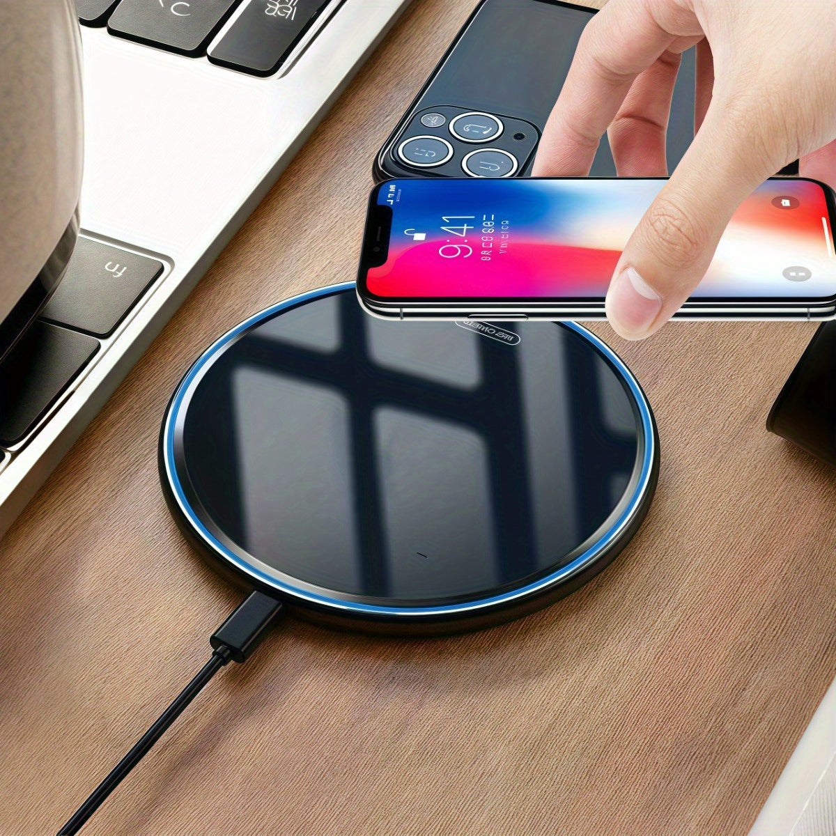 15W Fast Wireless Charger for iPhone and Galaxy Series Slim Design Bedside Office Compatible