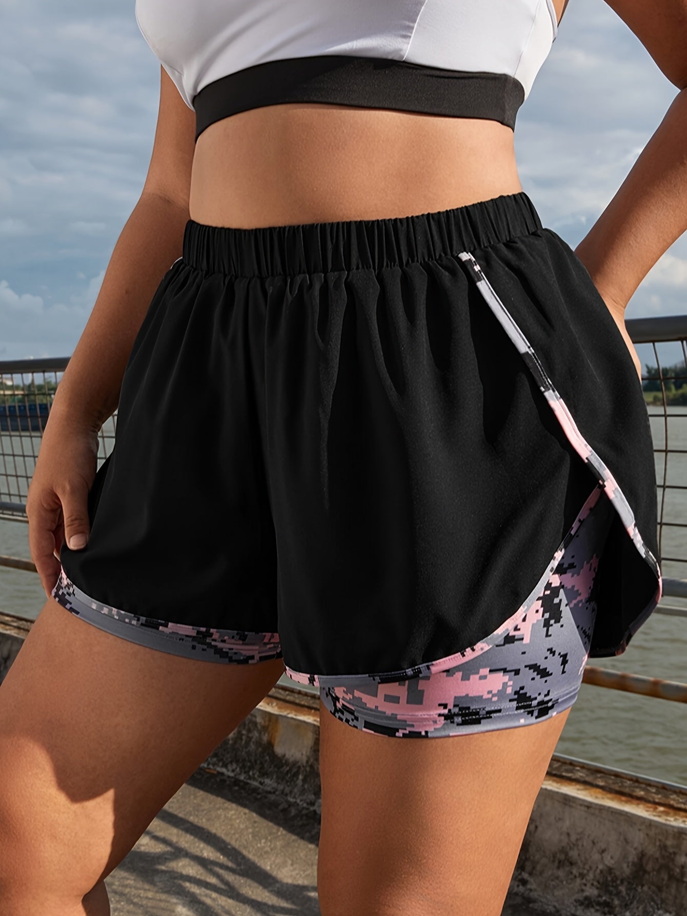 Women's Camo Print High-Waisted Yoga Shorts with Elastic Waist Athletic Wear