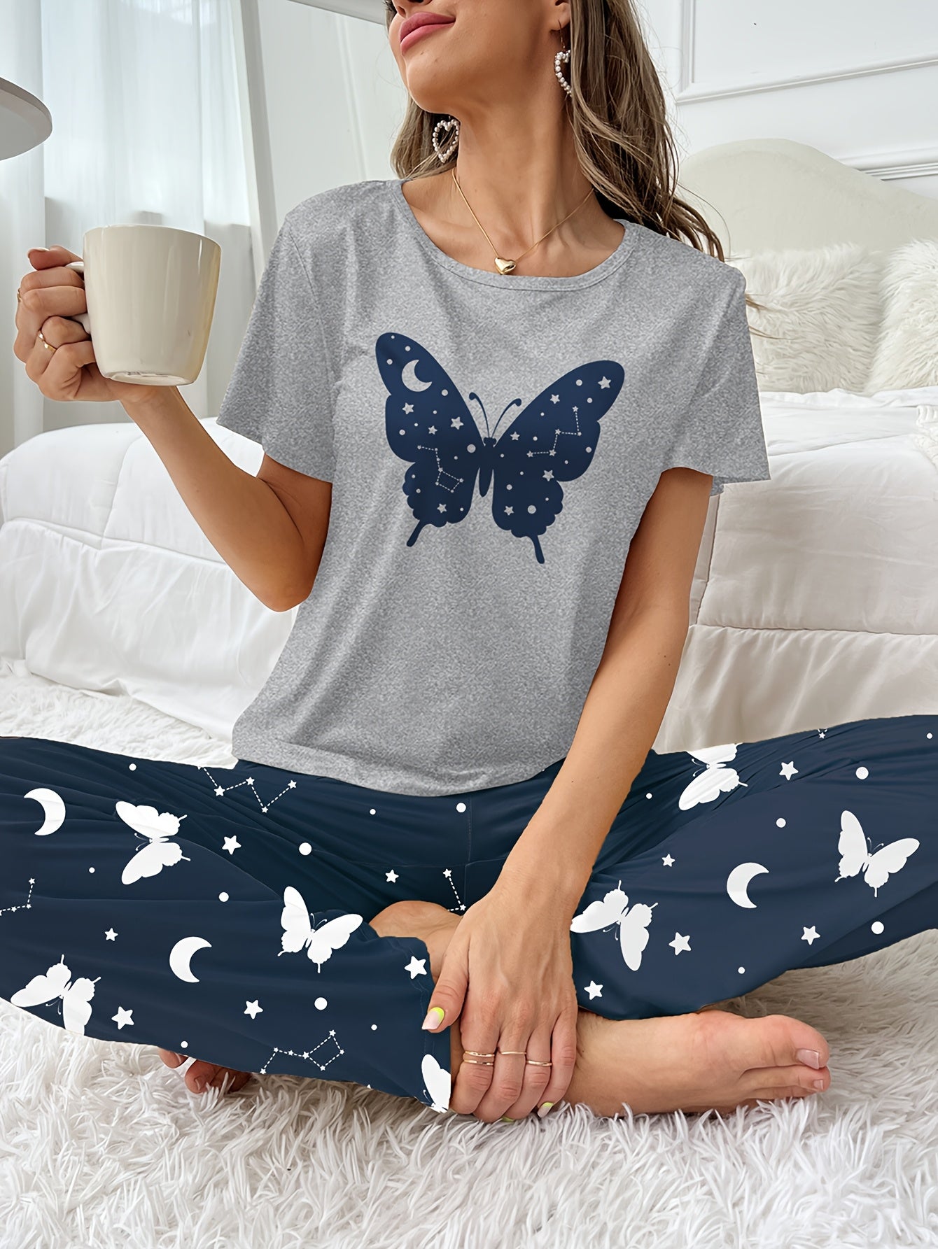 Women's Butterfly Print Pajama Set with Short Sleeve Top and Elastic Pants