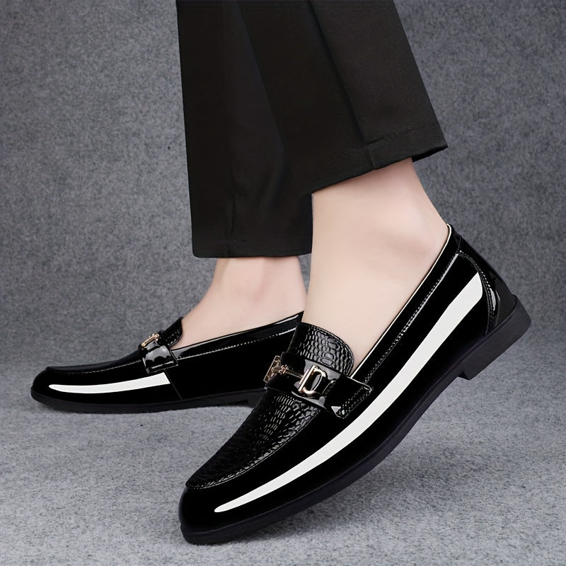 Мужские мокасины из кожи с нескользящей подошвой, винтажные, с круглым носком, повседневные, легко надеваются, для весны и лета