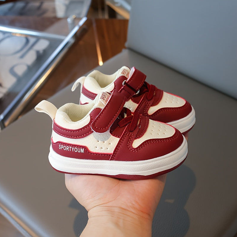 Yumshoq taglikli chaqaloq va bolalar uchun krossovkalar, sirpanmaydigan va nafas oladigan dizayn. Harflar bosma, sehrli lenta yopilishi mavjud, yura olish, ochiq havoda faoliyatlar, yugurish uchun o'g'il va qizlar uchun mos.