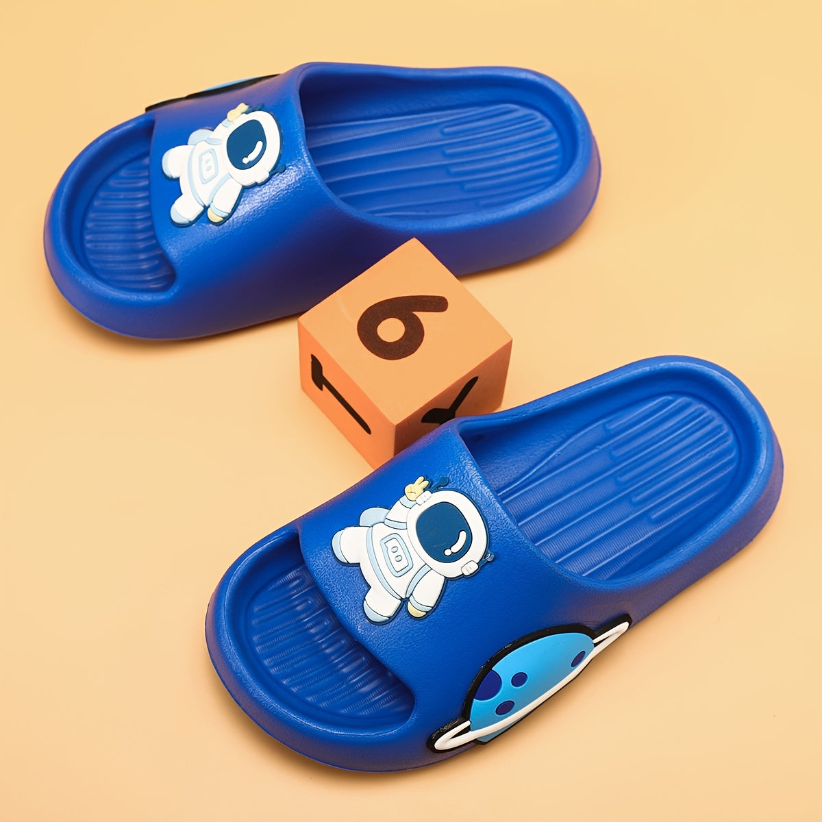 Детские EVA тапочки-астронавты для мальчиков, для дома и улицы, нескользящие, легкие