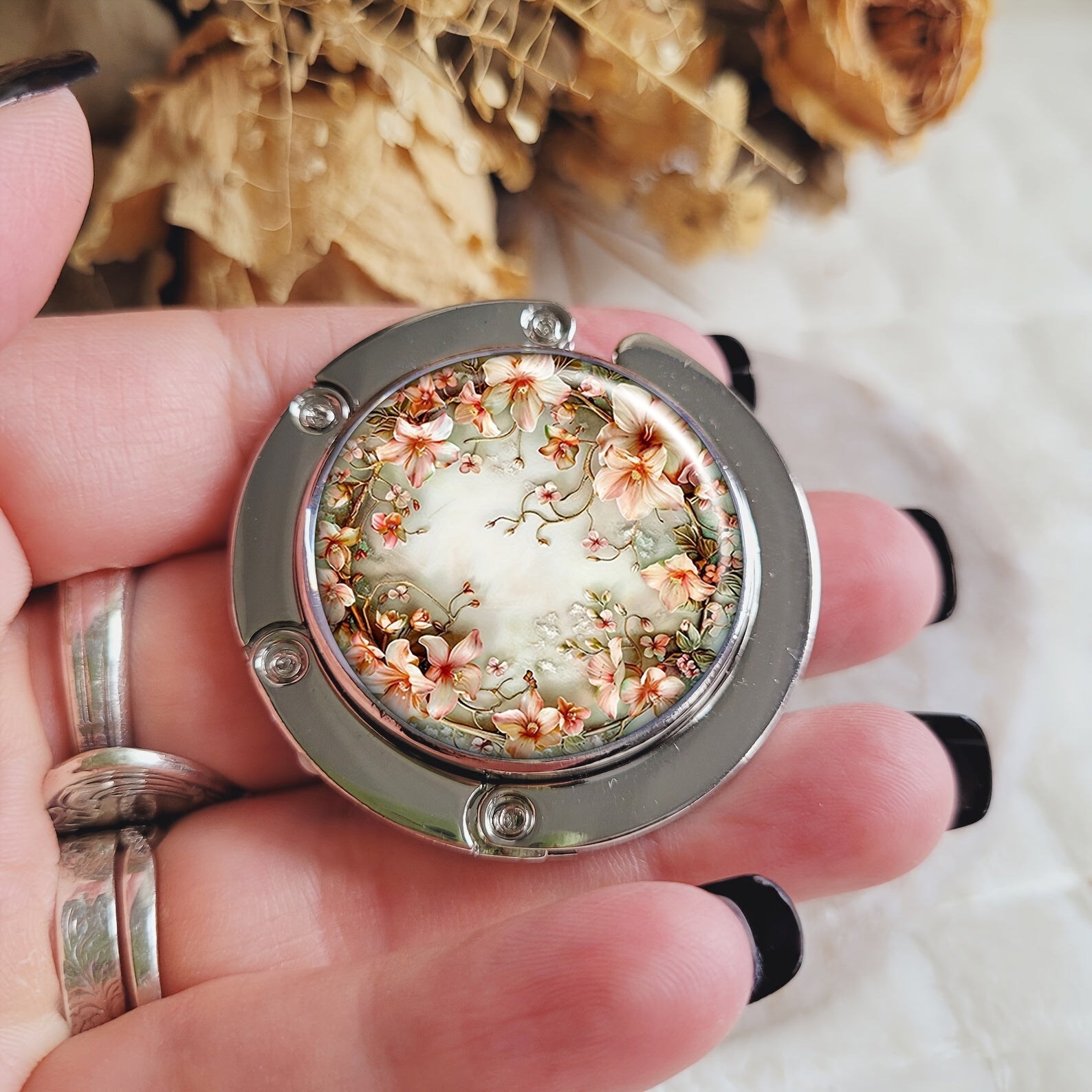 Gancho para bolso con diseño floral de flor de durazno, plegable, elegante, de metal, para mesa