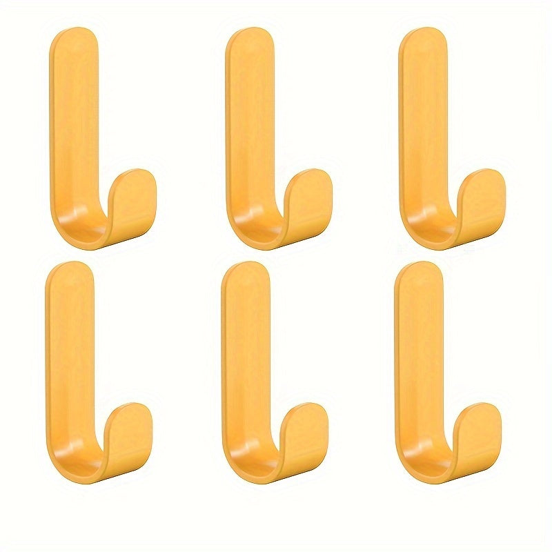 6 ta J-shaklidagi ganchlar kiyimlarni eshiklar va devorlarga osish uchun, hech qanday zarar yetkazmaydi