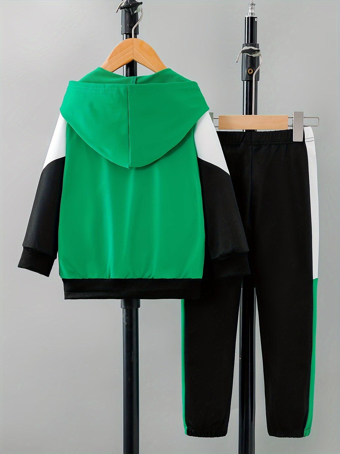 Boys Autumn Hooded Jacket and Trousers Set with Colorful Patchwork and Zipper