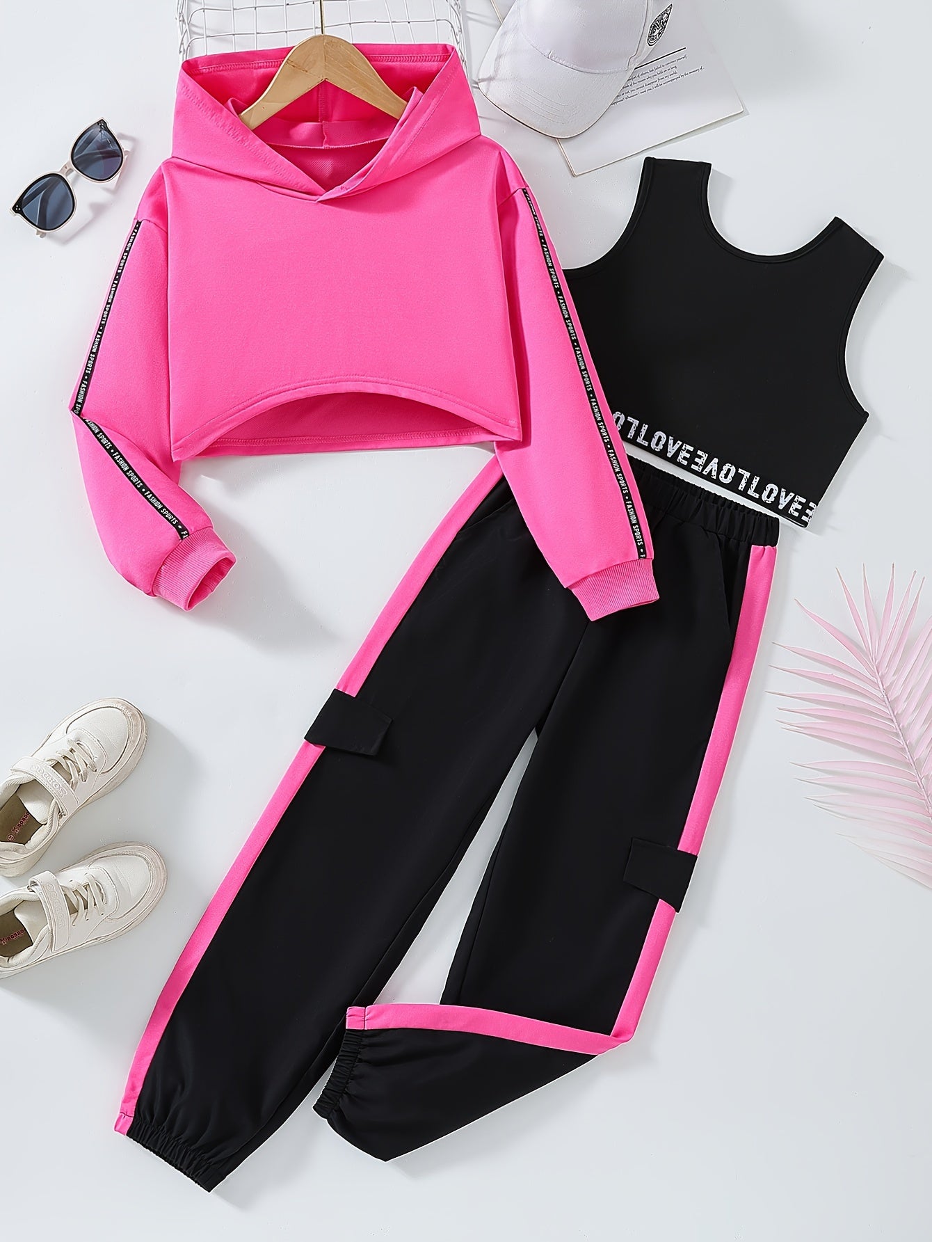 Girls Activewear Set with Crop Hoodie Tank Top and Sweatpants for Casual Outdoor Wear