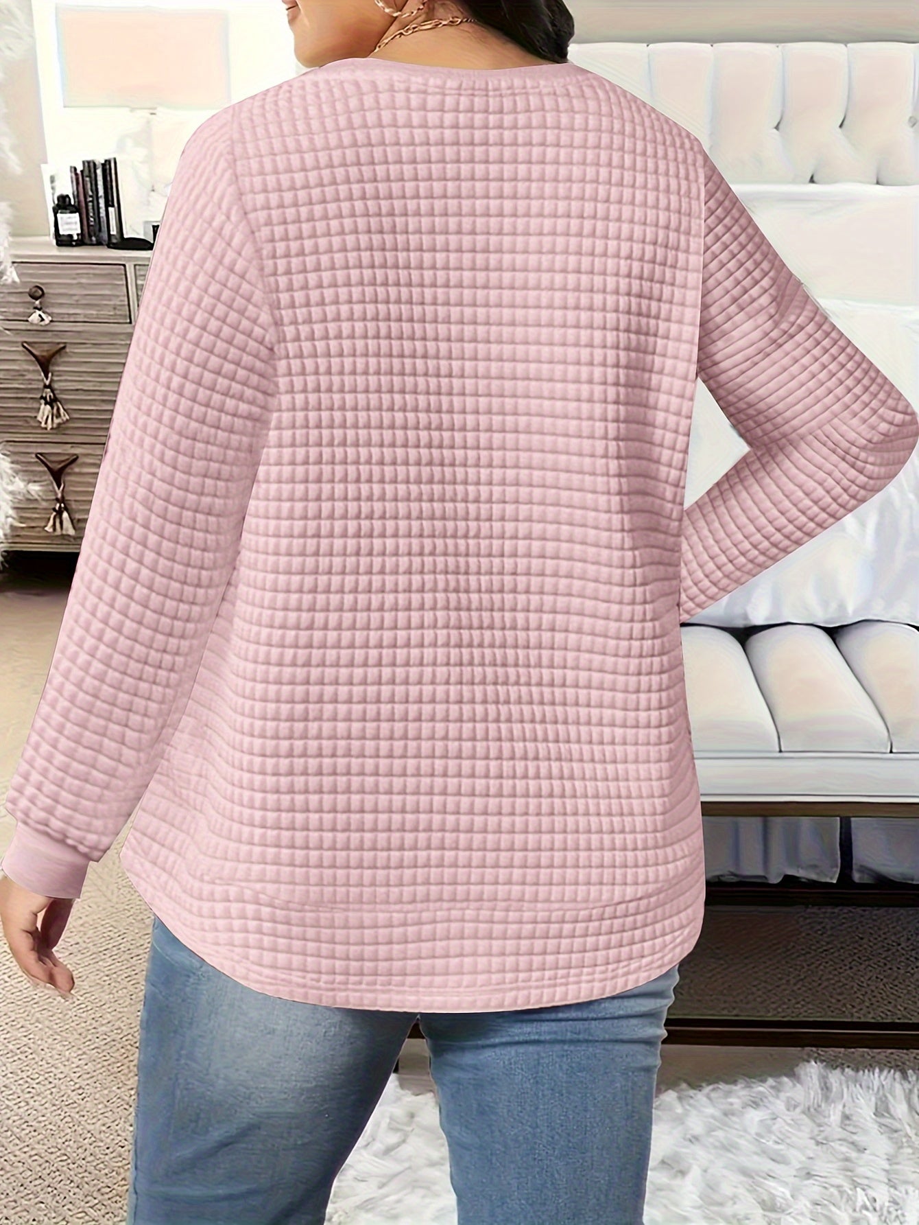 Women's Plus-Size Oversized Black Pullover Sweatshirt Cozy Fall Winter Casual