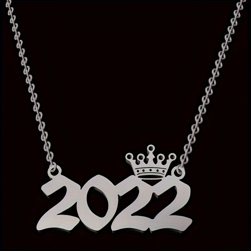 Silliq zanglamas po'latdan yasalgan "50.98m" zanjir, toj detali bilan. U uchun mukammal tug'ilgan kun sovg'asi. Har kuni kiyish va barcha fasllar uchun mos.