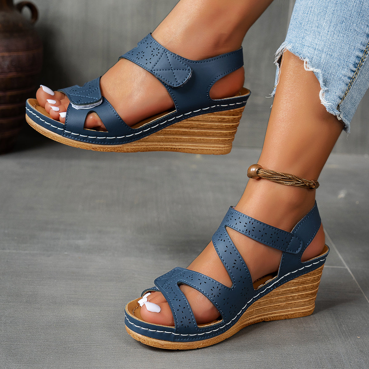Women Retro Wedge Sandals Open-Toe Adjustable Strap Summer Footwear