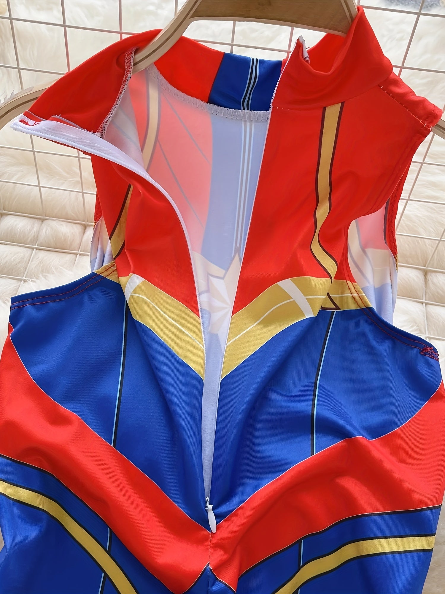 Сексуальный безрукавный костюм для косплея с озорными анимационными персонажами