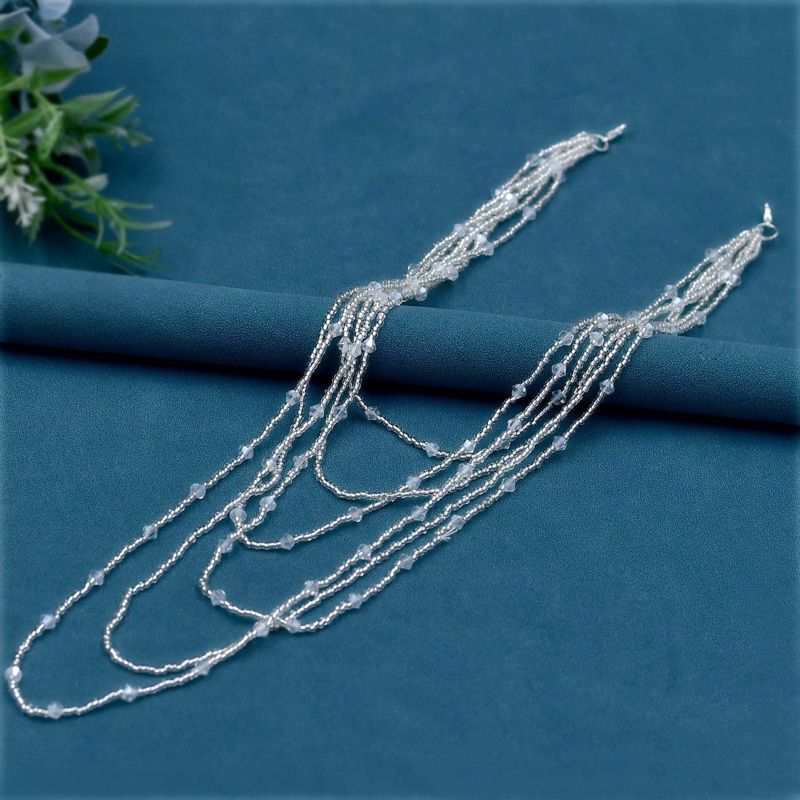 Qoʻlda tayyorlangan rhinestoneli bejirimli yelka zanjiri, ko‘p qatlamli tassel bilan, to‘y kiyimlari uchun aksessuarlar