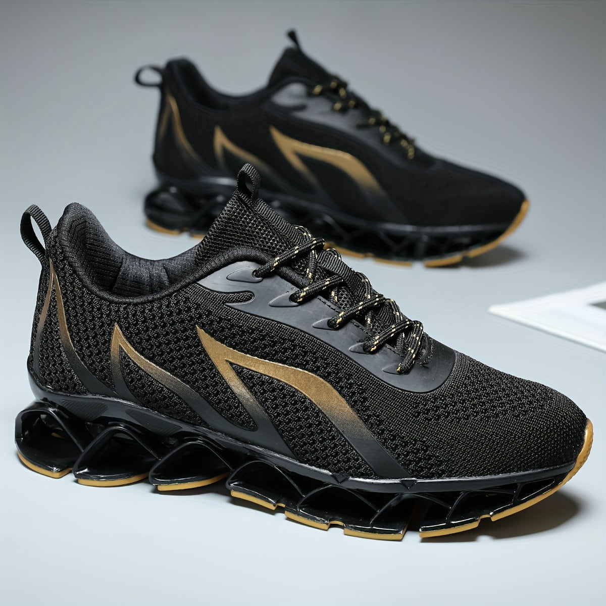 Men's Athletic Sneakers Breathable Mesh Non-Slip Rubber Sole Lace-Up Round Toe All-Season Black and Gold