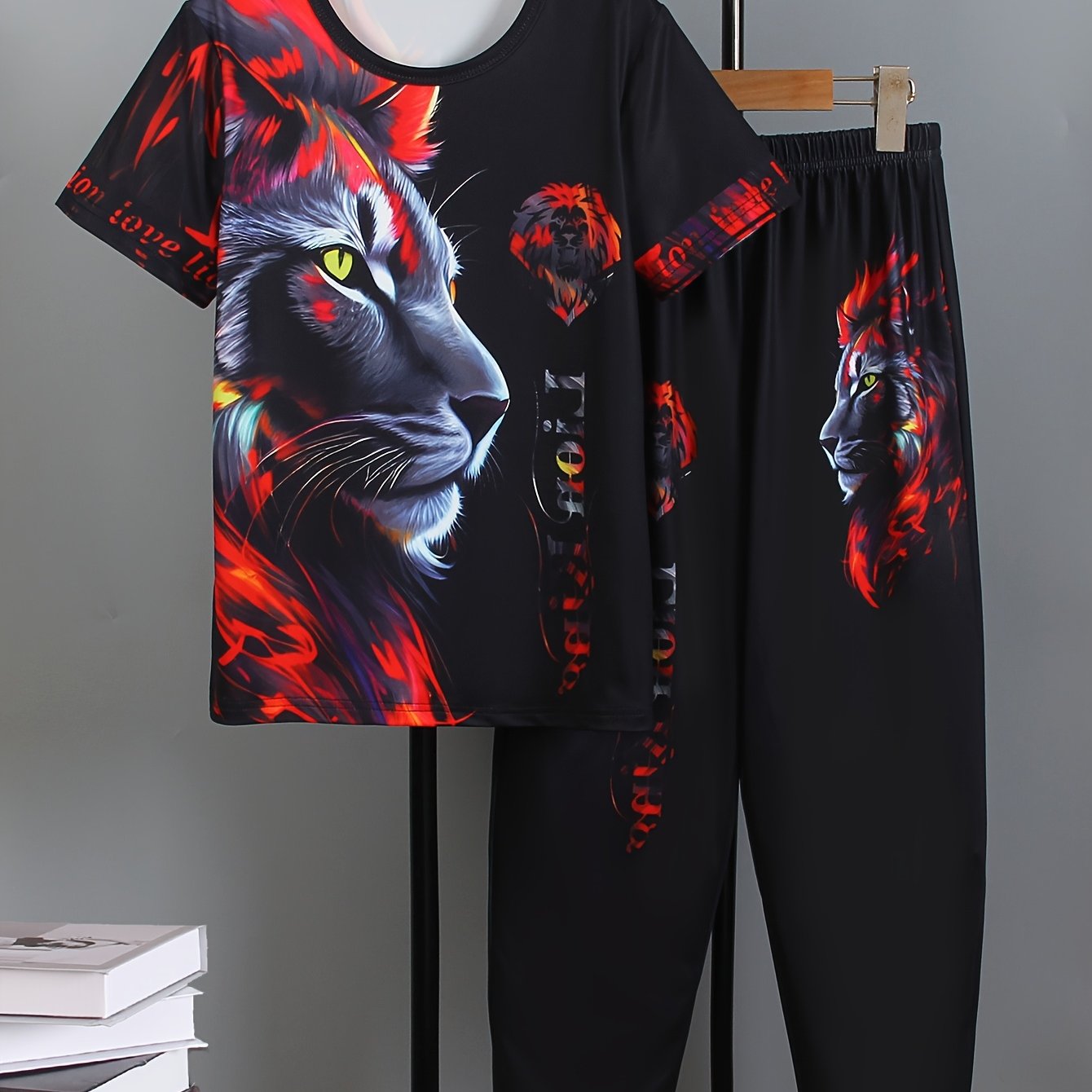 Boys Casual Two-Piece Suit with Lion Pattern for Outdoor Activities