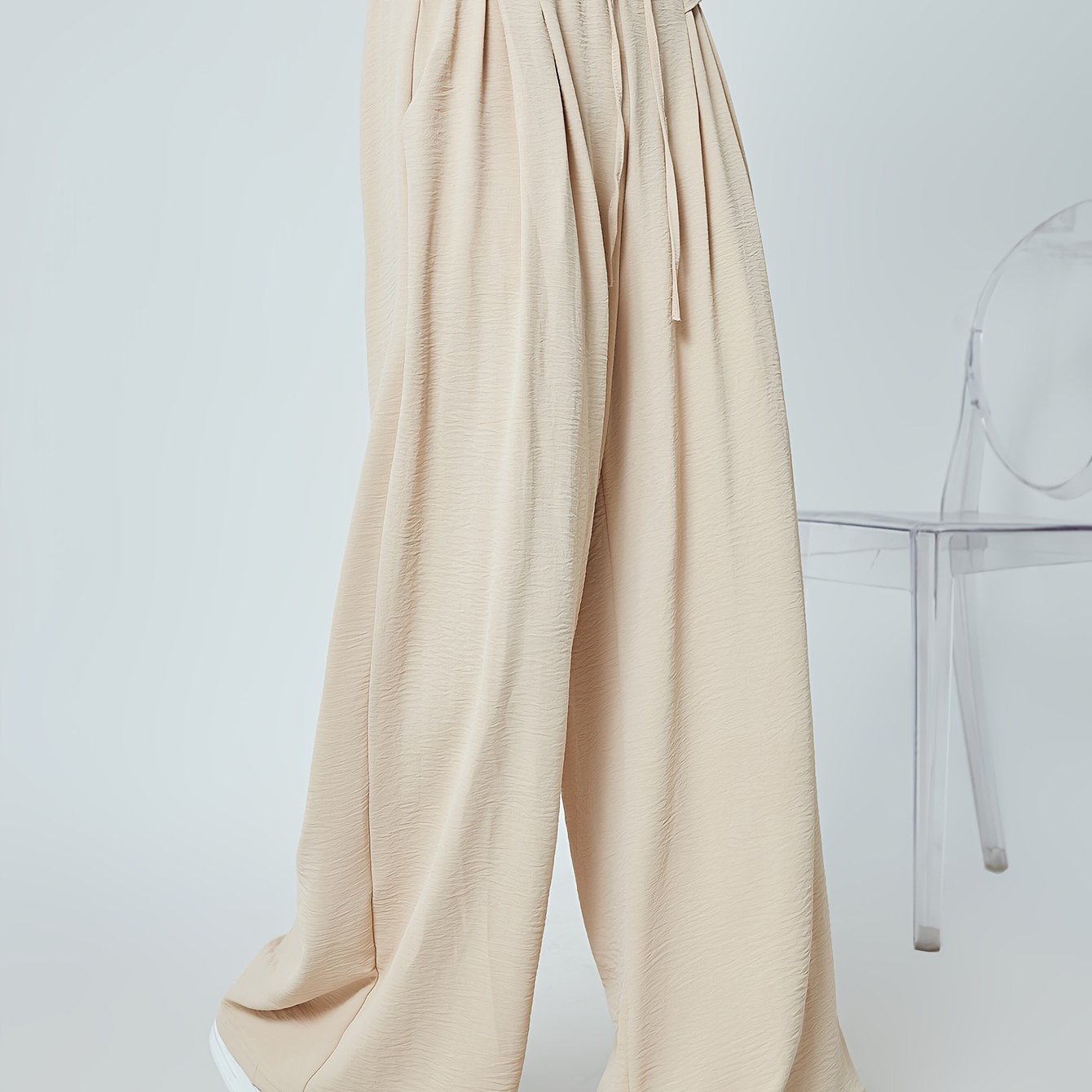 Women's Woven Polyester Lounge Pants with Pleated Details and Pockets