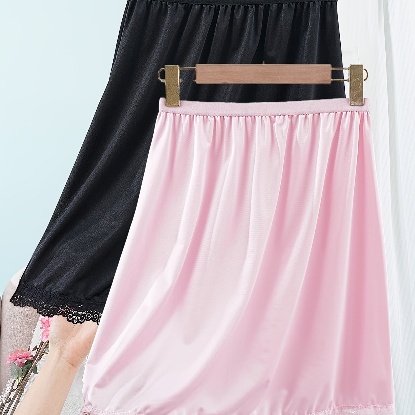 Plus Size Thickened Safety Anti-Slip Skirt with Lace Patchwork Underlay