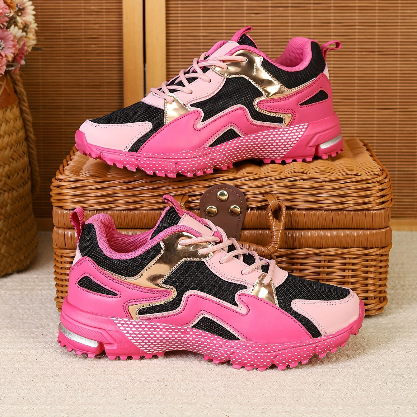 Women's Geometric Pattern Casual Sneakers Sequin Accents Pink Black Low-Top Shoes