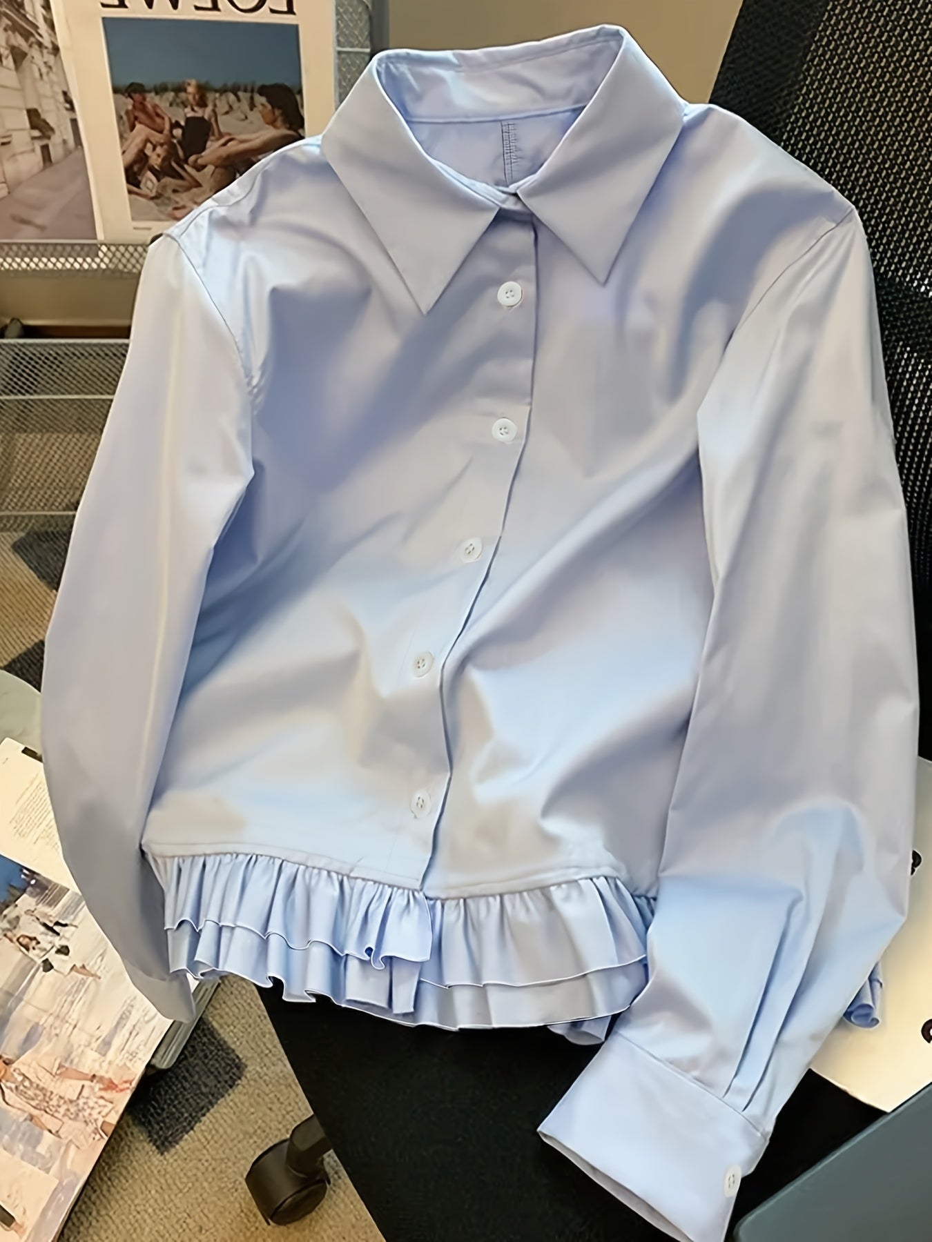 Blusa de color sólido para mujer con volante en el cuello en poliéster y spandex para todas las estaciones