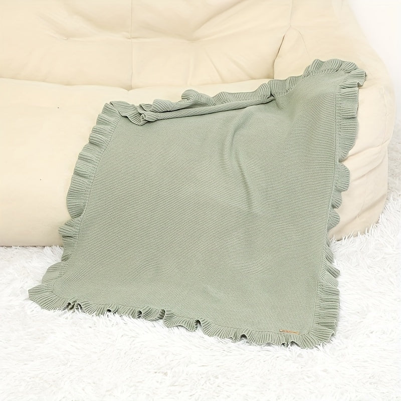 Мягкое и уютное, плед из акрила Mimixiong однотонного цвета с рюшами — идеальный плед, который можно стирать только вручную, для осени и зимы.