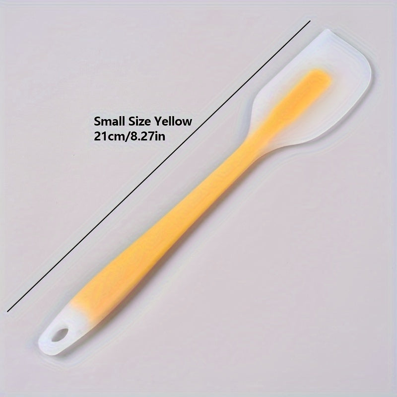 Ko'p funksiyali silikon qirqish to'plami pishirish uchun ikki o'lchamni o'z ichiga oladi, mustahkam va issiqqa chidamli materialdan tayyorlangan, turli ranglarda mavjud.