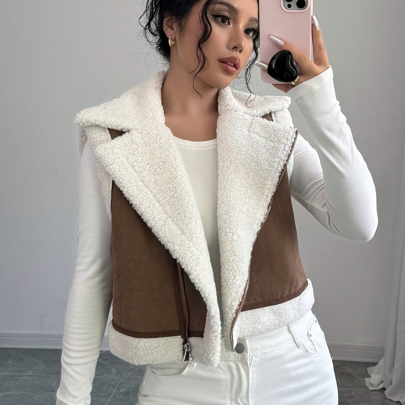 Women's Faux Lamb Sleeveless Vest Jacket with Zipper and Lapel Collar for Fall Winter