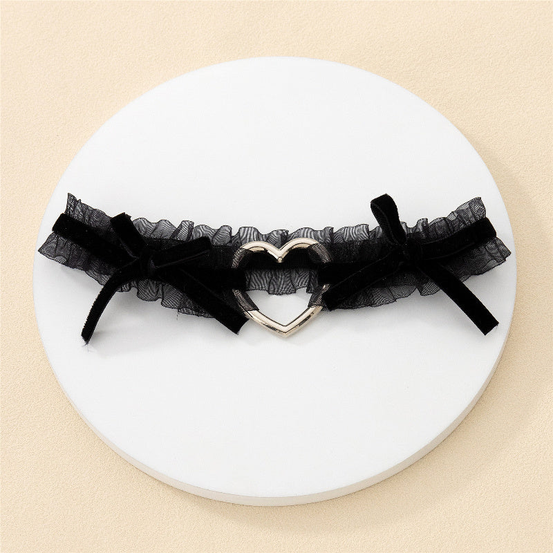 Black Lace Thigh Ring with Heart Pendant and Pink Bow for Women Elastic Leg Jewelry