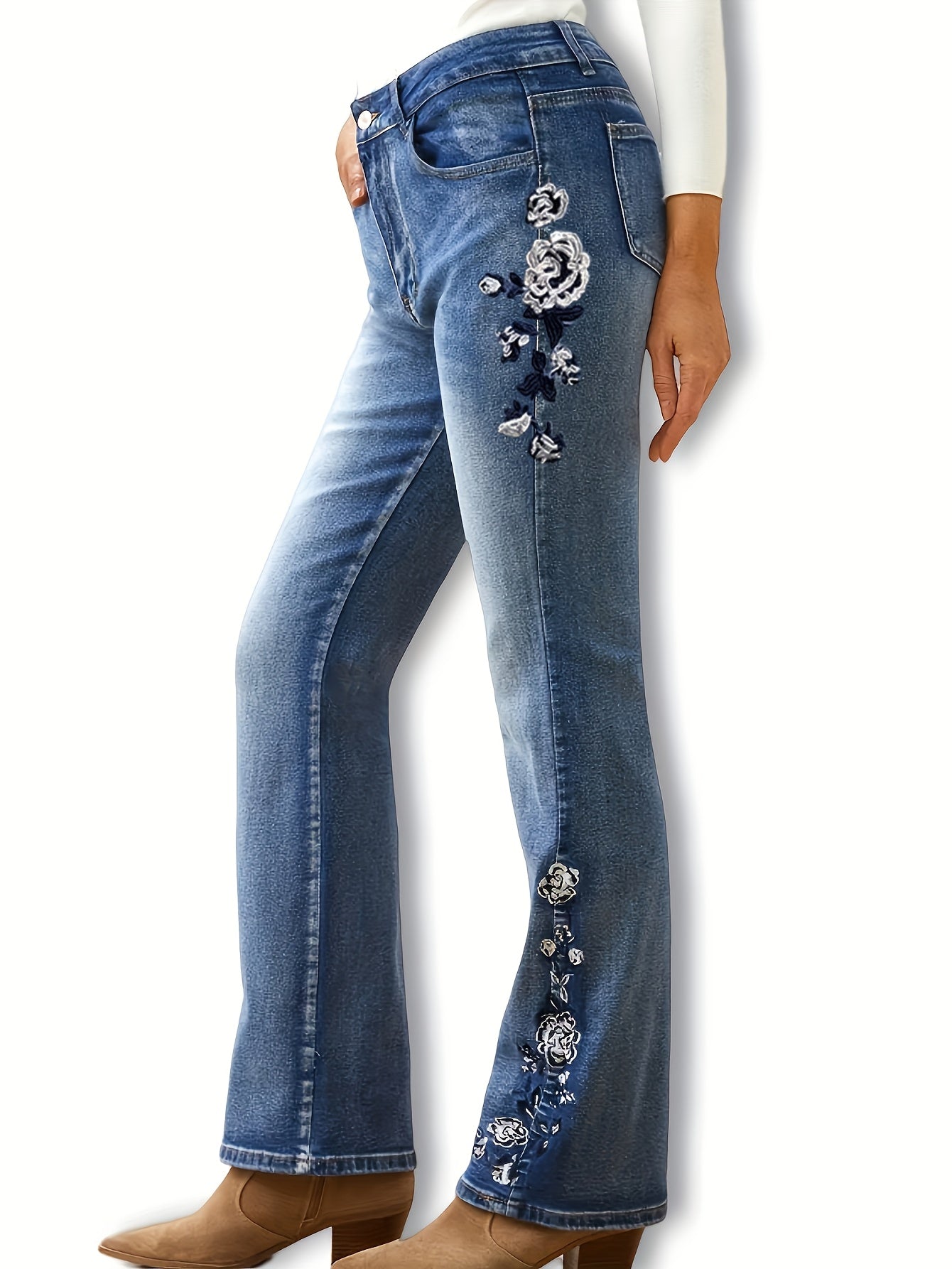 Plus Size Women's Slim Fit Stretch Denim Flared Pants Blue Wash Casual Comfort