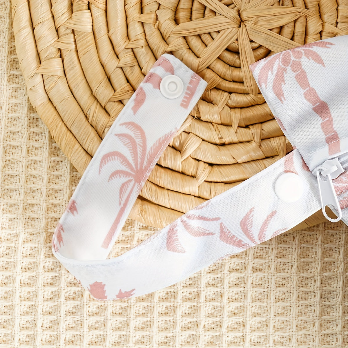 Портативная сумка для мамы в путешествии, водонепроницаемая сумка для подгузников с 2 отделениями для влажных и сухих вещей.