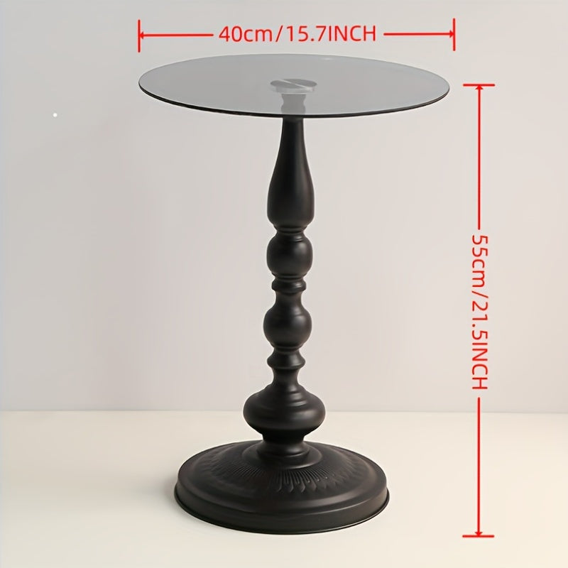 Skandinaviyalik Zamonaviy Minimalistik Burchak, Temir Qayta Ishlangan Ta'siri Bilan: Yotoqxona Qahva Stoli, Balkon To'plami, Kichik Dumaloq Stol, Divan va Temperli Shisha Mehmonxona Mebelini O'z Ichiga Oladi, Zamonaviy Uy Bezash Uchun.