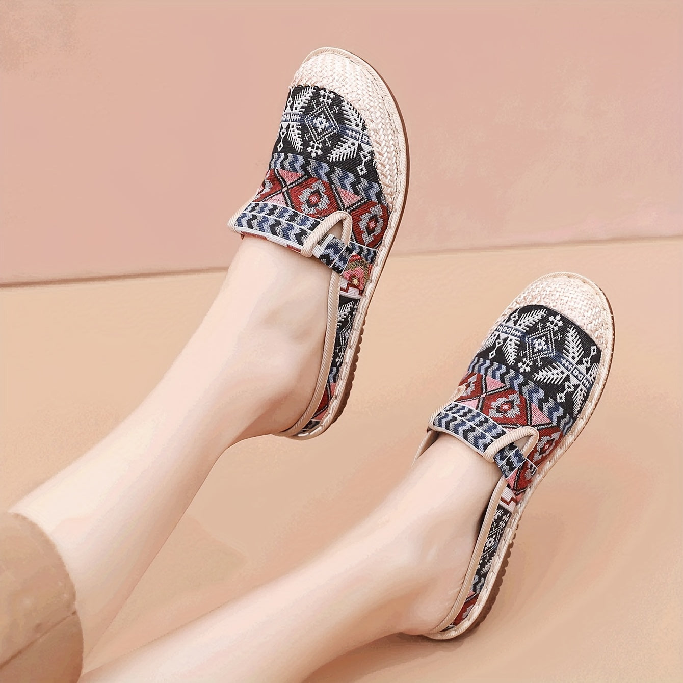 Women's Summer Tribal Style Slip-On Shoes Breathable Fabric All-Season Flowers