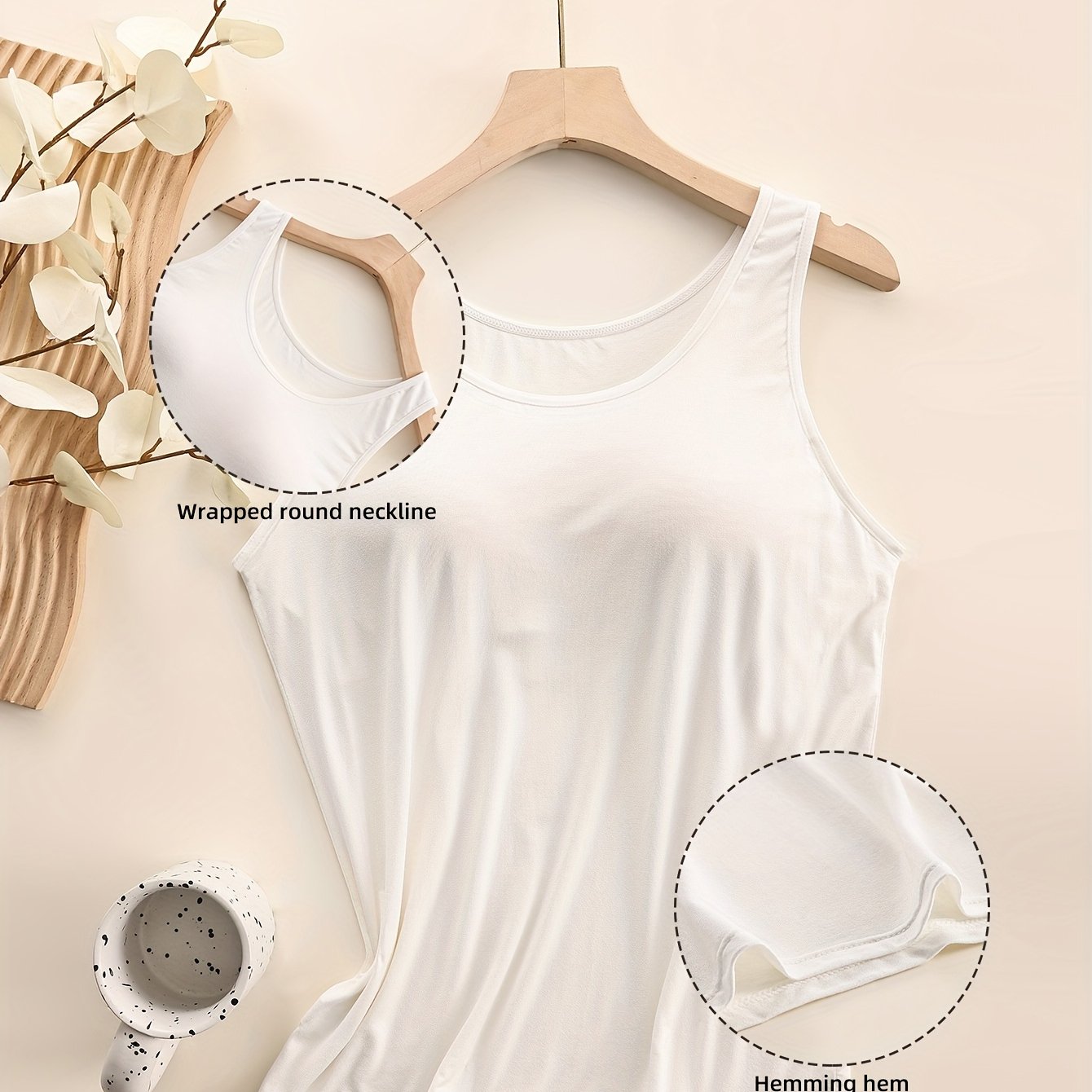 Женская майка без швов для полных с дышащей тканью и встроенным бюстгальтером