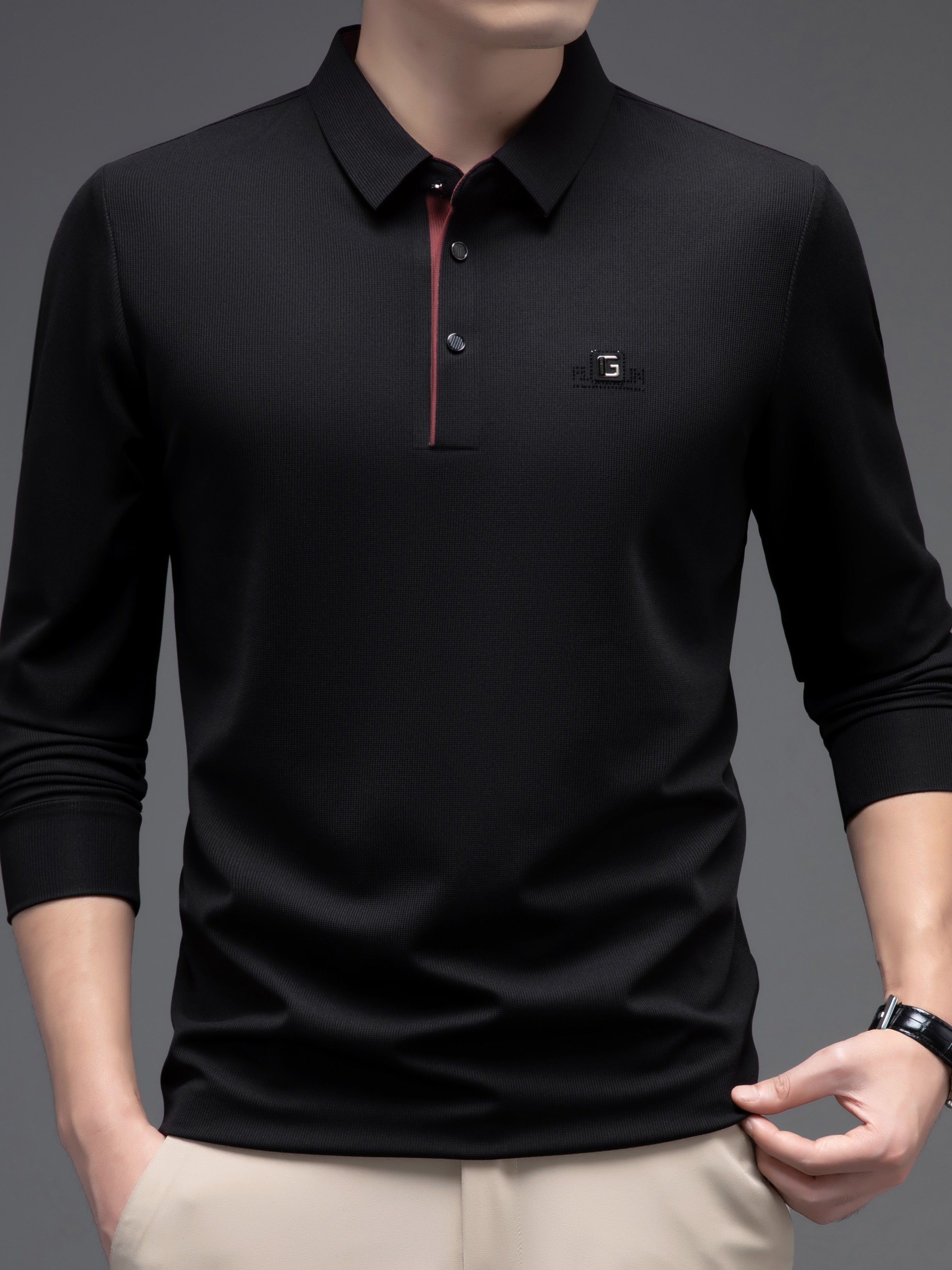 Camisa de manga larga de color sólido para hombre con botones, cuello de solapa y detalles con logotipo