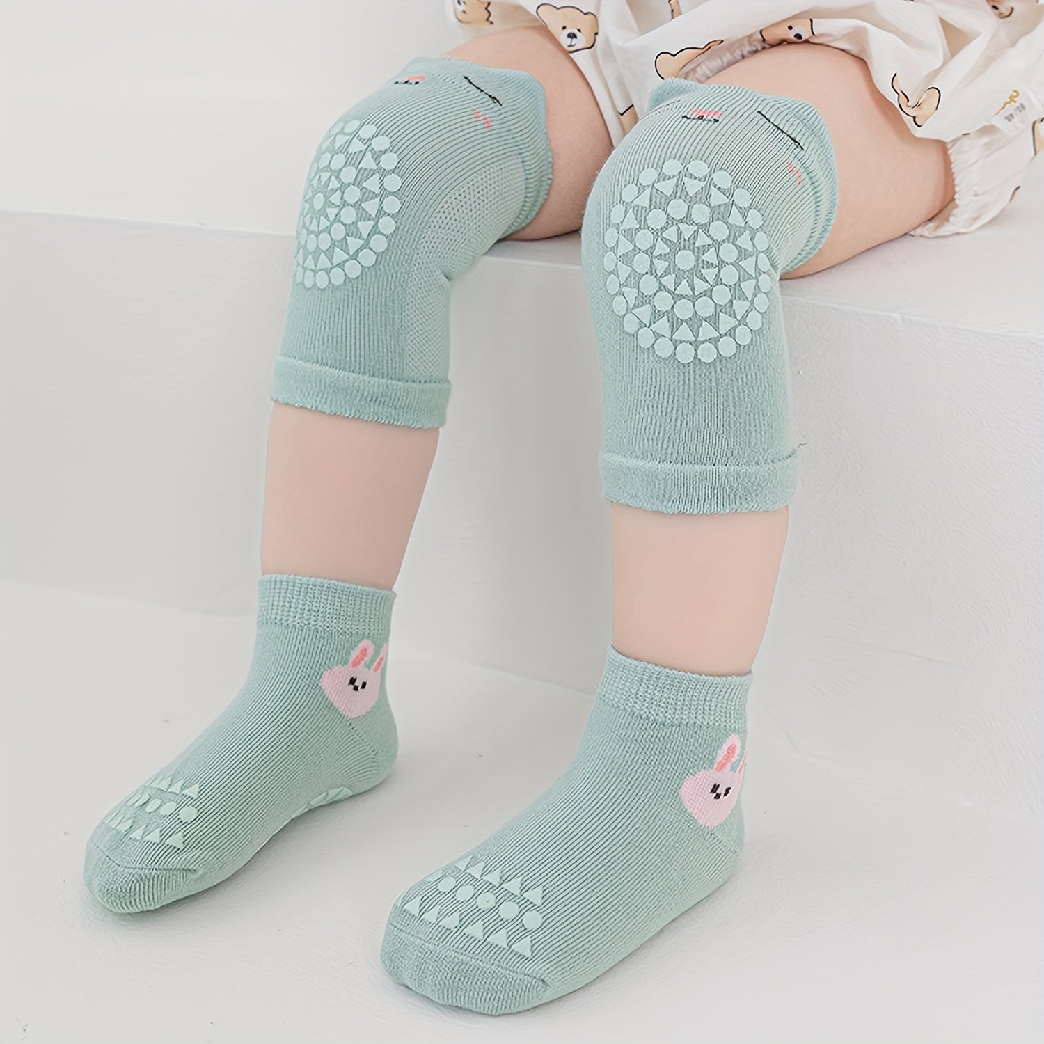 Set of 8 Baby Knee Pads with Non-Slip Design and Unisex Protective Socks for Crawling