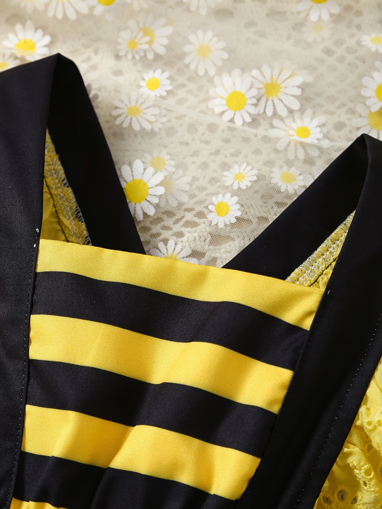 Girls Summer Dress Set with Matching Sun Hat Bee Ladybug Striped Ruffle Trim Polyester