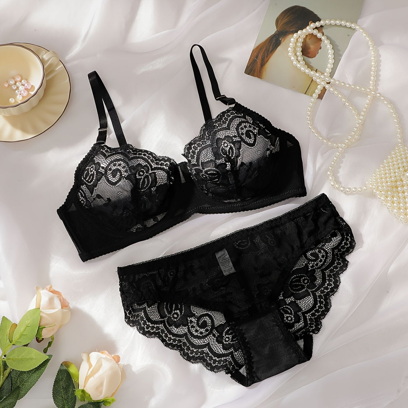 Women's Lace Lingerie Set Mid-Rise Bra and Panties Polyamide Elastane