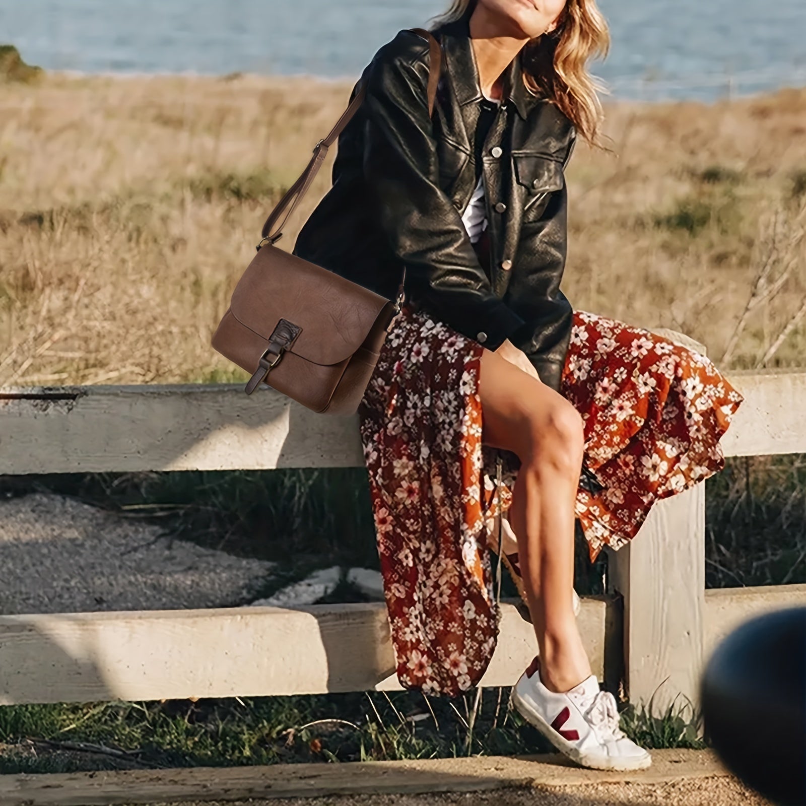 Cowboy-Inspired Crossbody Bag for Women with Vintage Touch and Casual Style in PU Leather