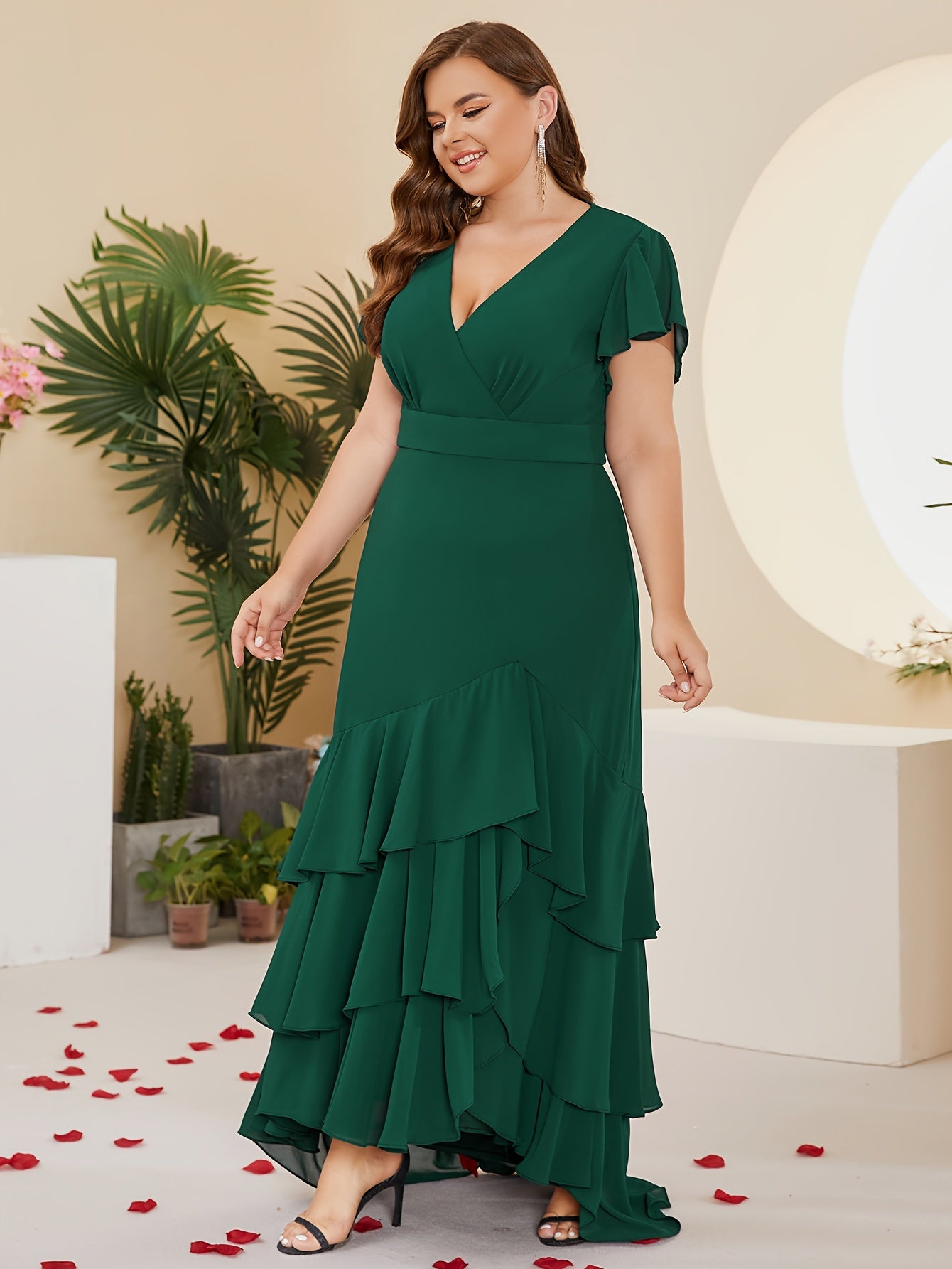 Vestido de talla grande con volante en el dobladillo, línea larga, manga flutter, para fiesta y glamour