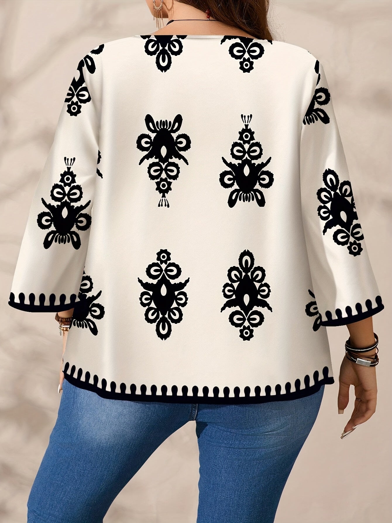 Women's Long Sleeve Round Neck Blouse Black Floral Print All-Season Comfortable