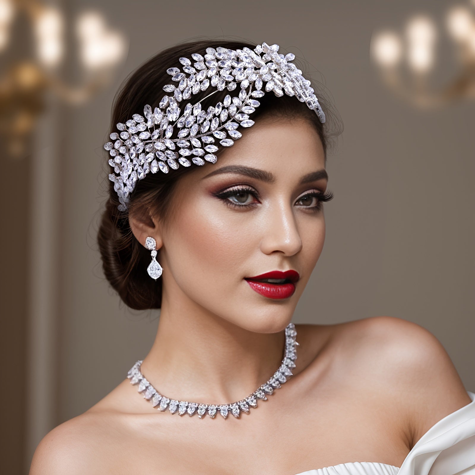 To'ylar va rasmiy tadbirlar uchun Bridal Rhinestone bosh bandi Akril soch aksessuari