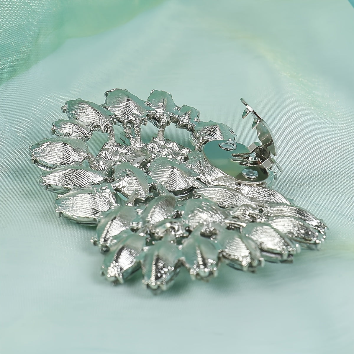 Women’s Summer Footwear Accessories Set With Metal Buckles and Floral Decorations