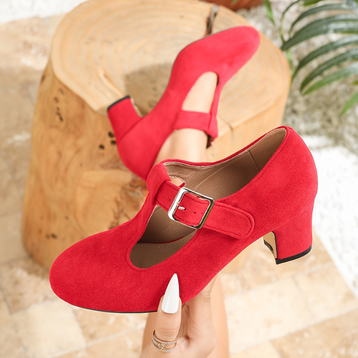 Women's Vintage Mary Jane Pumps with Block Heels and Buckle