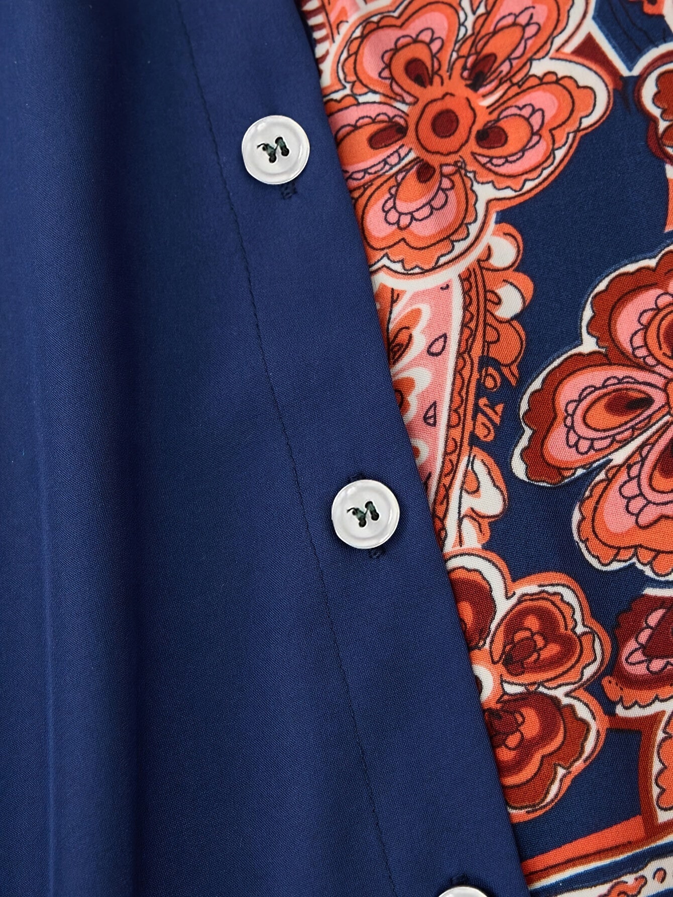 Ayollar uchun zamonaviy katta o'lchamdagi paisley naqshli bluzka - uzun qo'lqon, tugmachali, cho'zilmaydigan polyester, mashinada yuvish mumkin