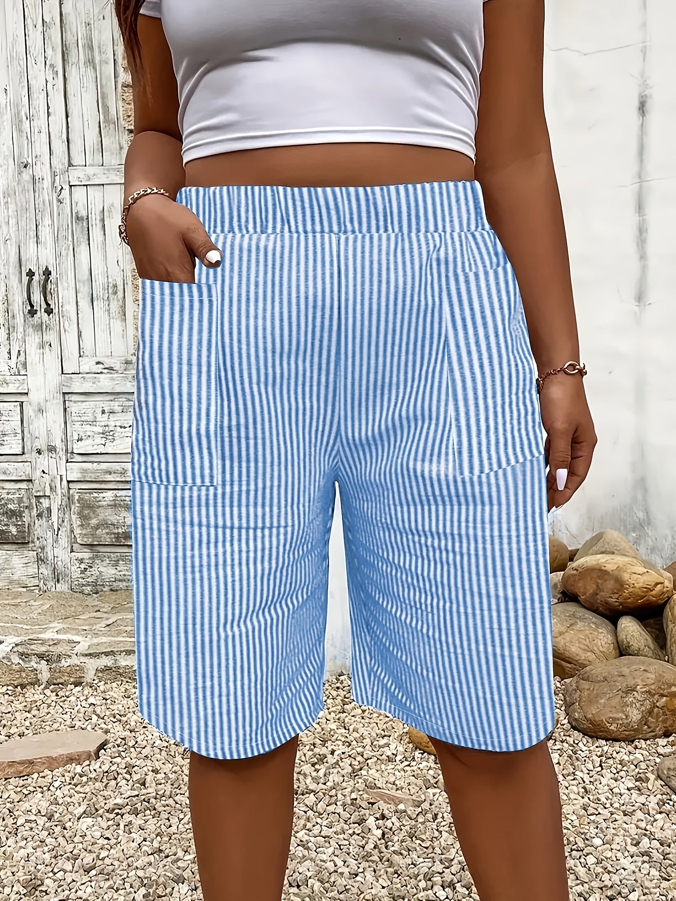 Women's Plus Size Striped High-Waisted Casual Shorts with Pockets