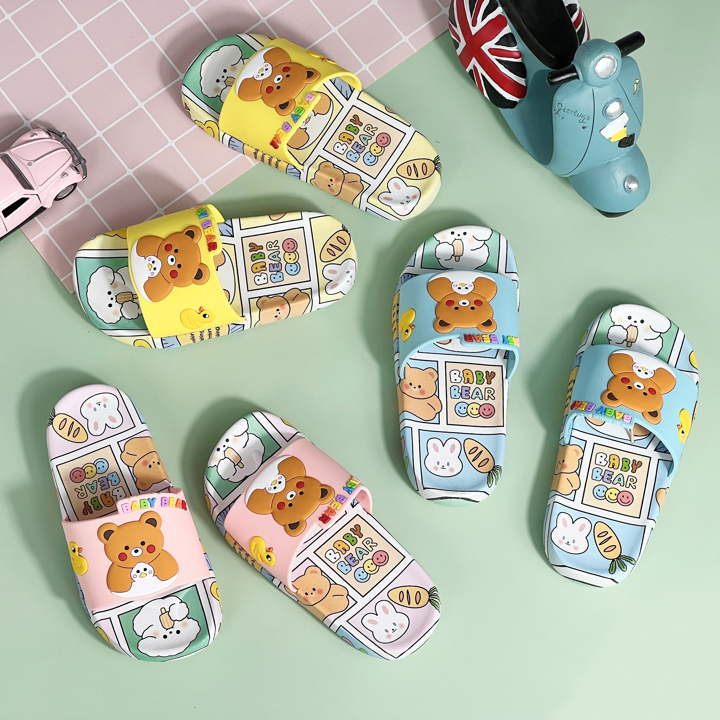 Kids' Cartoon Bear Slippers Non-Slip Open Toe Sandals for Boys and Girls Indoor Beach Bath