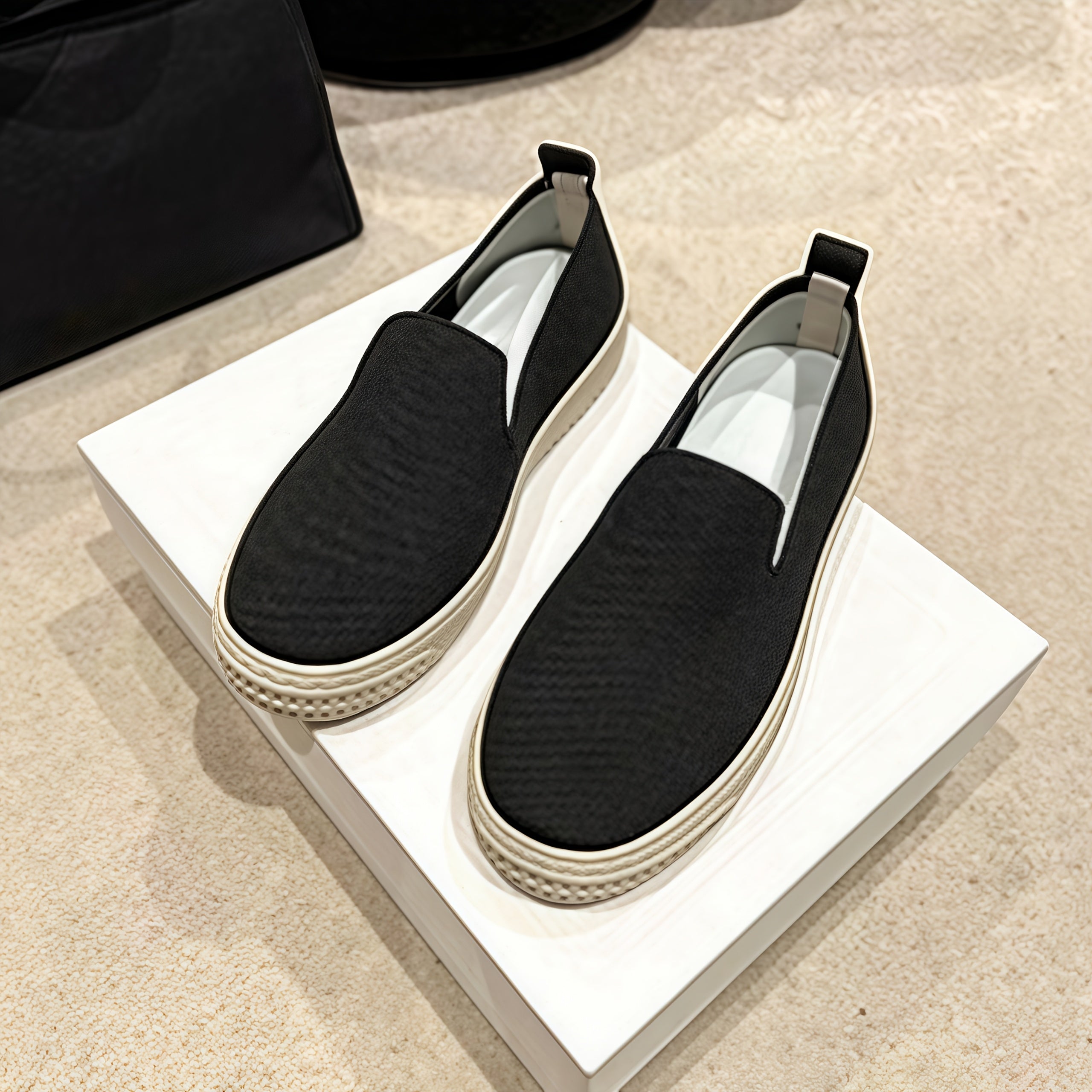 Women's Breathable All-Season Slip-On Loafers Solid Color Fabric Casual Shoes