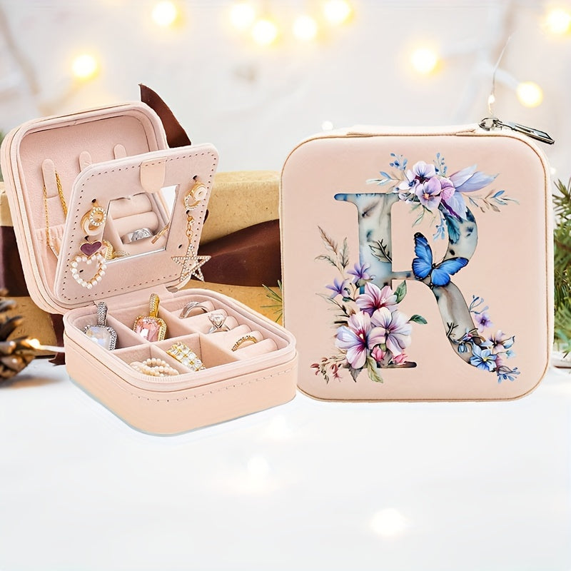 Yolgʻon charm bilan shaxsiylashtirilgan alfavitli flip-top bilan qoplangan, soʻzma-soʻz qoplangan va taqinchoqlarni saqlash uchun quti